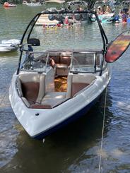 Surf and Chill at the hottests spot on Lake Austin $125 p/hr Captain included