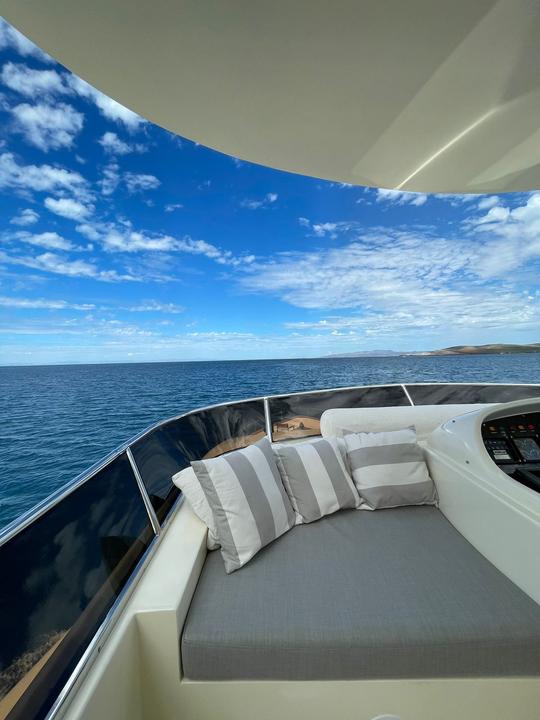 Experiência de iatismo de luxo Azimut 85