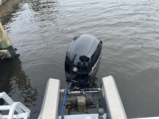 2020 Suntracker Party barge Tri-toon 150 HP Marcury,  Naples/ Marco Island