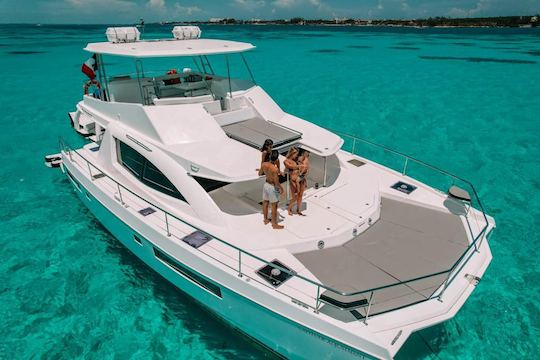 Leopard 51 con flybridge en Tulúm 