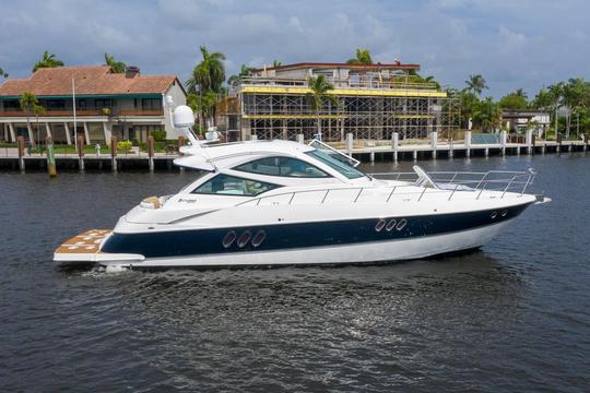 55 pieds Cruiser Yacht Express (jusqu'à 6 personnes) à Newport Beach, en Californie