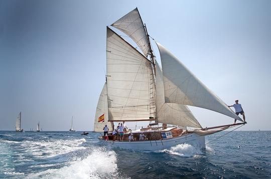 Private charter tour 37 America's Cup in Bon Temps 1926