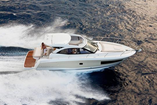 Alquiler de yate a motor Leader 36 en Saint-Tropez