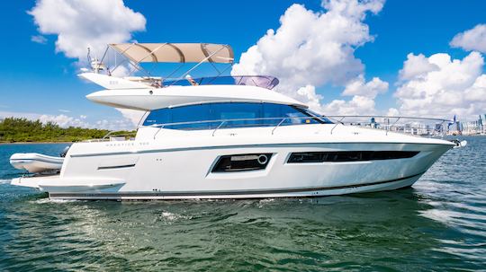 52ft Prestige Yacht 500 Fly Bahamas Getaway