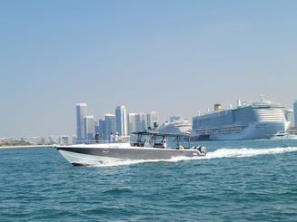 45ft New 2023 Yacht with  Free Fishing in Dubai Marina