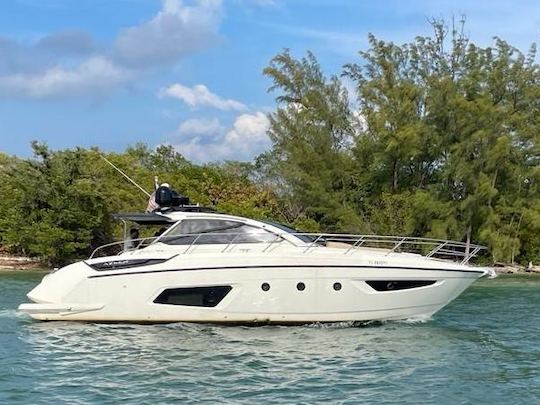 Discover Miami's Charms on Our 45ft Azimut Motor Yacht! 🎸