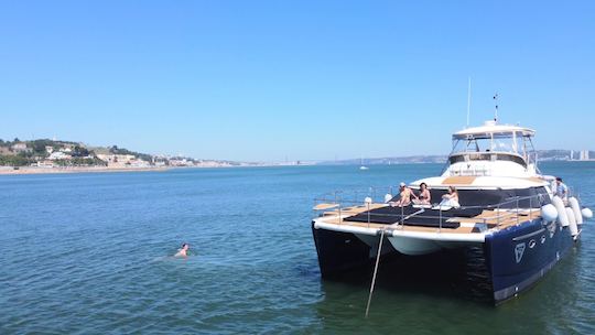 Catamaran de luxe à Lisbonne — Jusqu'à 40 personnes