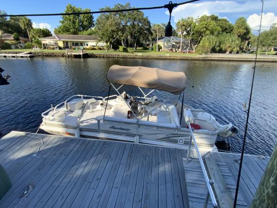 Barco de convés Hurricane 2002 com motor de 90 cv