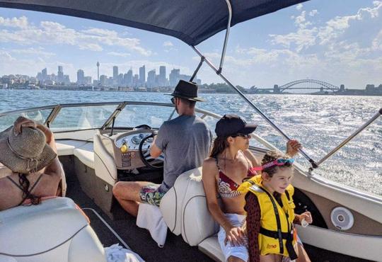 Bateau à moteur à louer à Sydney — Bayliner Capri 1950 (2000)