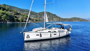 MAYLA -Bavaria 40 Cruiser (3 Cabin 2 wc ) 2012