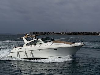 Jeanneau Prestige 34 Yatch Charter in Torrevieja