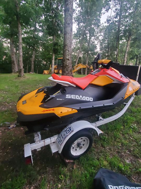 Location de jetski Sea Doo Spark Waverunner 2022 à Branson, Missouri