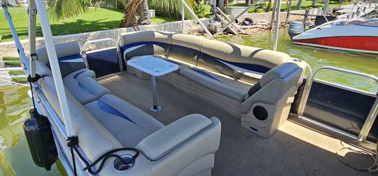 Barco Pontoon #GMBPONTOON Playa Mujeres para passeio de um dia com escorregador