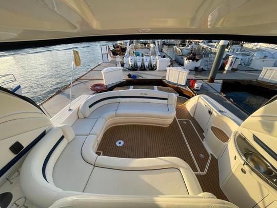 Yate a motor Sea Ray Sundancer de 43 pies en Cabo