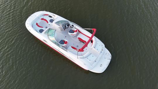 Spacious Deck Boat in Clear Lake, TX