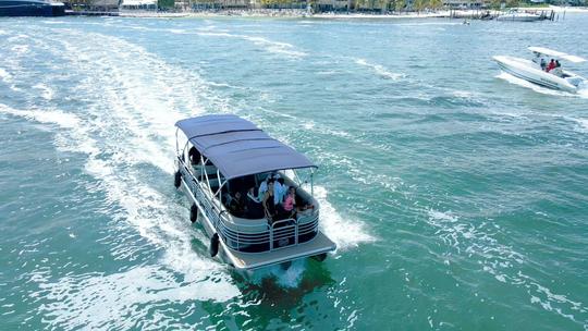 Barco Pontoon #GMBPONTOON Playa Mujeres para passeio de um dia com escorregador