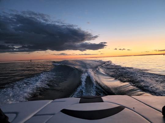 ¡Recorrido en barco por Montreal/Laval para nadar y disfrutar de una fiesta en la playa con vista panorámica!