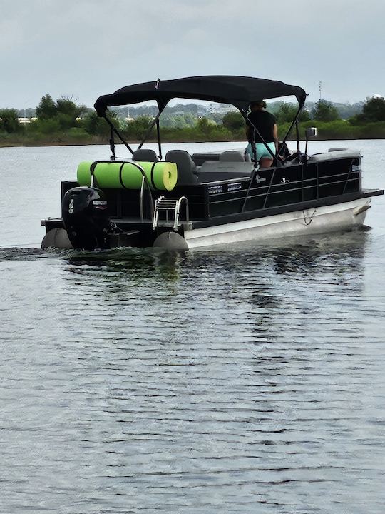 FISHING AND SUNSET PACKAGE..24ft PARTY BOAT FITS 12 PEOPLE! 