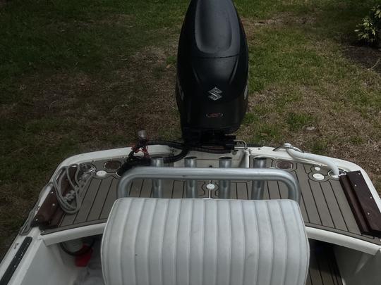 Alquila un Mako 17 Pro Skiff desde Key Biscayne, Florida