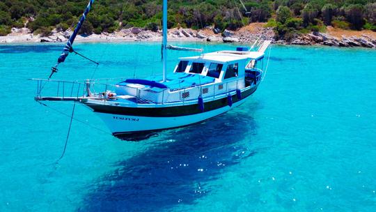 45' Gulet for Bodrum Private Boat Tour - 12 guests - Stunning Views!