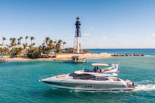 Yate de lujo Sunseeker Manhattan Flybridge de 71 pies