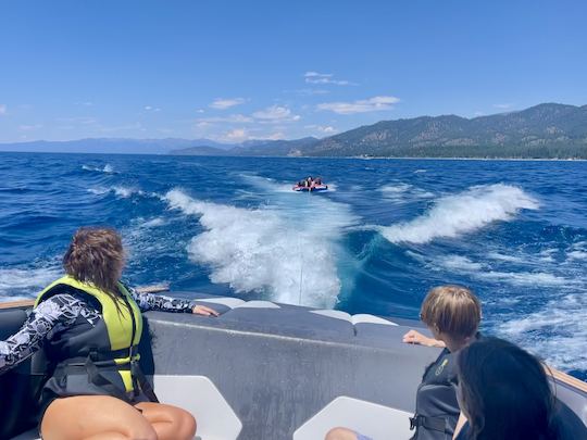 Nuevo barco grande de WakeSurf en el lago Tahoe: wakeboard, surf y tube