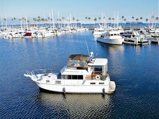 38' Carver Yacht in LA!