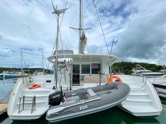 Alugue um catamarã Lagoon 400s2 de 40 pés em Phuket, Tailândia