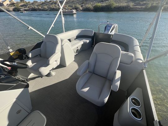 2023 Bentley Tri-toon with 200hp in Lake Havasu City, Arizona