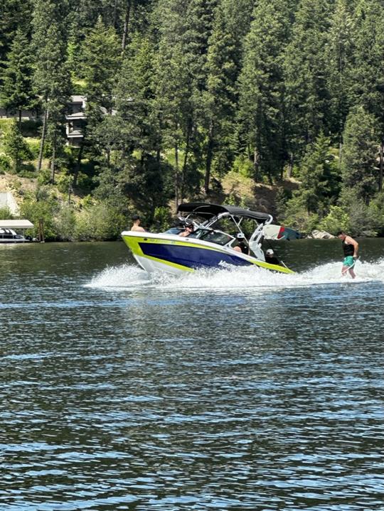 ¡Máquina de surf! Bote de vela y surf Mastercraft, totalmente equipado