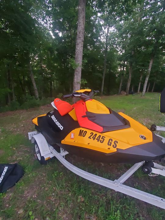 Location de jetski Sea Doo Spark Waverunner 2022 à Branson, Missouri