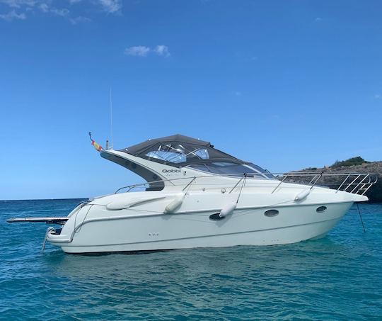 Relax with family or friends in Majorca with 32' GOBBI Motor Yacht