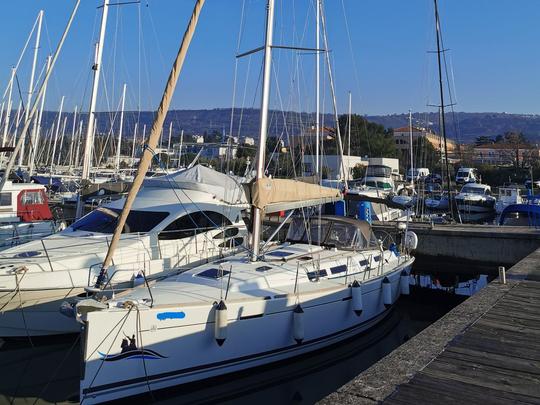 Dufour 425 Luxury Sail Boat in Izola, Slovenia