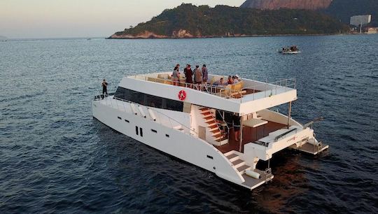 Catamaran premium de 60 pieds pour 60 personnes à Rio de Janeiro