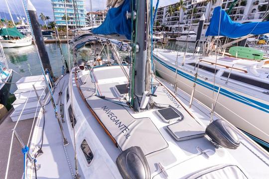 Adorável veleiro Catalina 36 em Puerto Vallarta