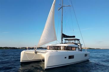 Aluguel de catamarã de luxo em lagoa de 42 pés na Riviera Maya