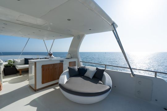 73ft Astondoa Premium Yacht at Affordable Rate