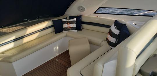 Location d'un yacht de luxe Sunseeker de 56 pieds !