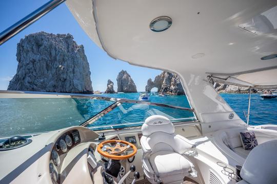 Sea Ray 60’ Yacht in Los Cabos.