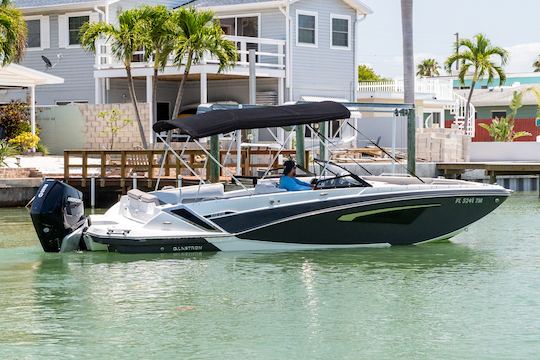 Barco de cubierta Glastron GTD 240 en Treasure Island FL 