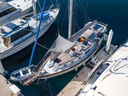 The Olympia Classic Yacht Experience in La Paz