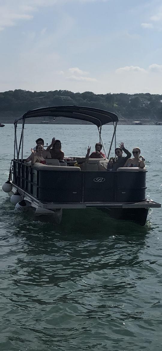 Self Captain 15 Passenger Luxury Pontoon Boat On Lake Travis