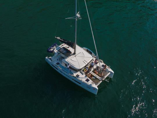 CATAMARAN IBIZA | Gorgeous Lagoon 40ft Vessel for a perfect day in the Pacific.