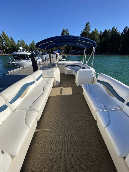 Discover the Ultimate On-Water Experience: Rent Our 24-Foot Sweetwater Pontoon