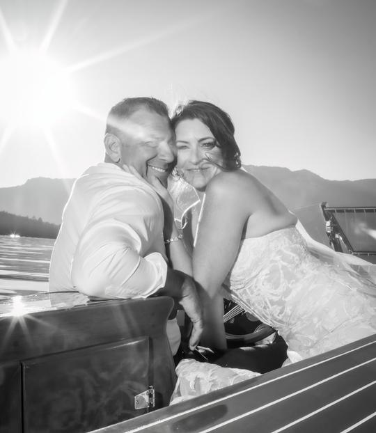 Haz fotos de tu escapada o boda en un barco clásico de madera