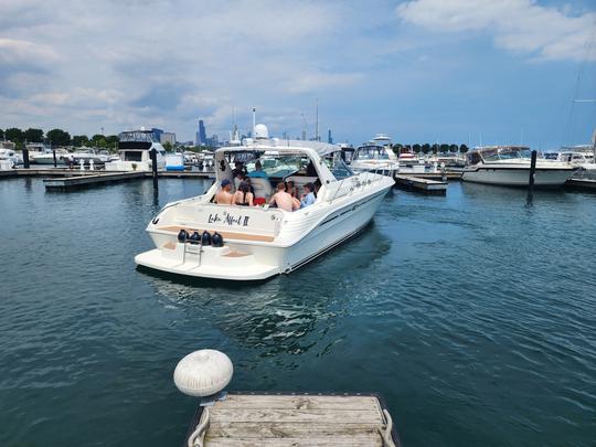 Grand bateau Sea Ray 400 EC de 45 pieds à petit prix, tout le monde peut en profiter ! SOLDES DE FIN D'ÉTÉ