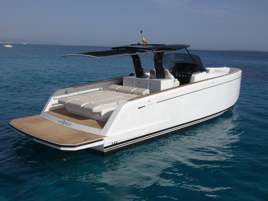 Aluguel de iates a motor PlayYacht Pardo 38 em Eivissa, Illes Balears