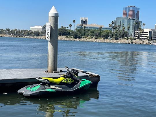 ¡100 dólares/hora! SeaDoo Spark Trixx con altavoces