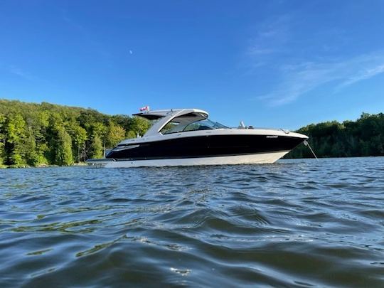 Location de yacht de luxe professionnel dans les lacs de Muskoka