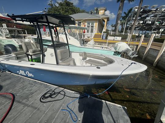 New 21.2 Sportsman Boat perfect size for the Keys 